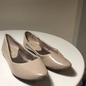 Nude Flats